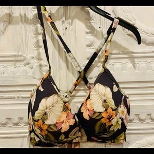 Shade and shore bikini top 36DD